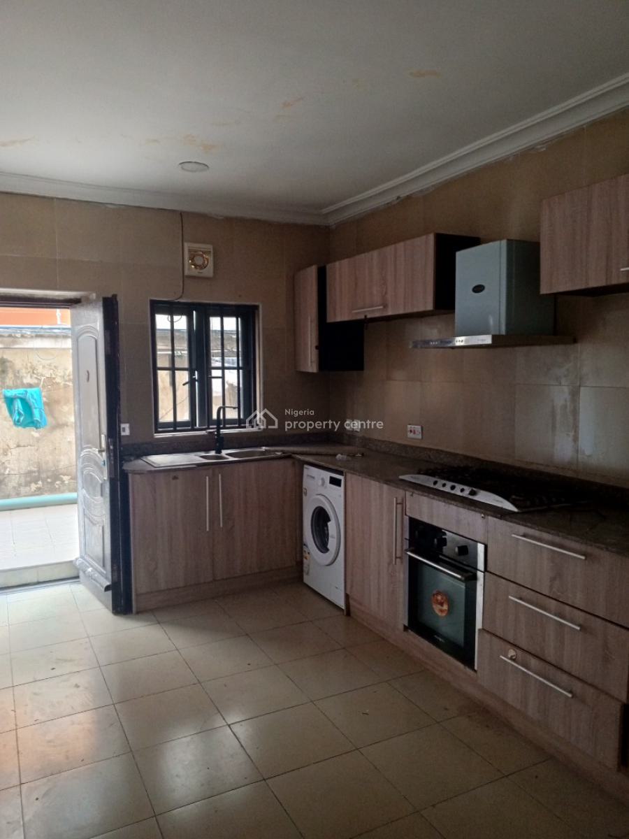 a Fully Serviced & Spacious 4 Bedroom House, Chevron, Lekki, Lagos, Terraced Duplex for Rent