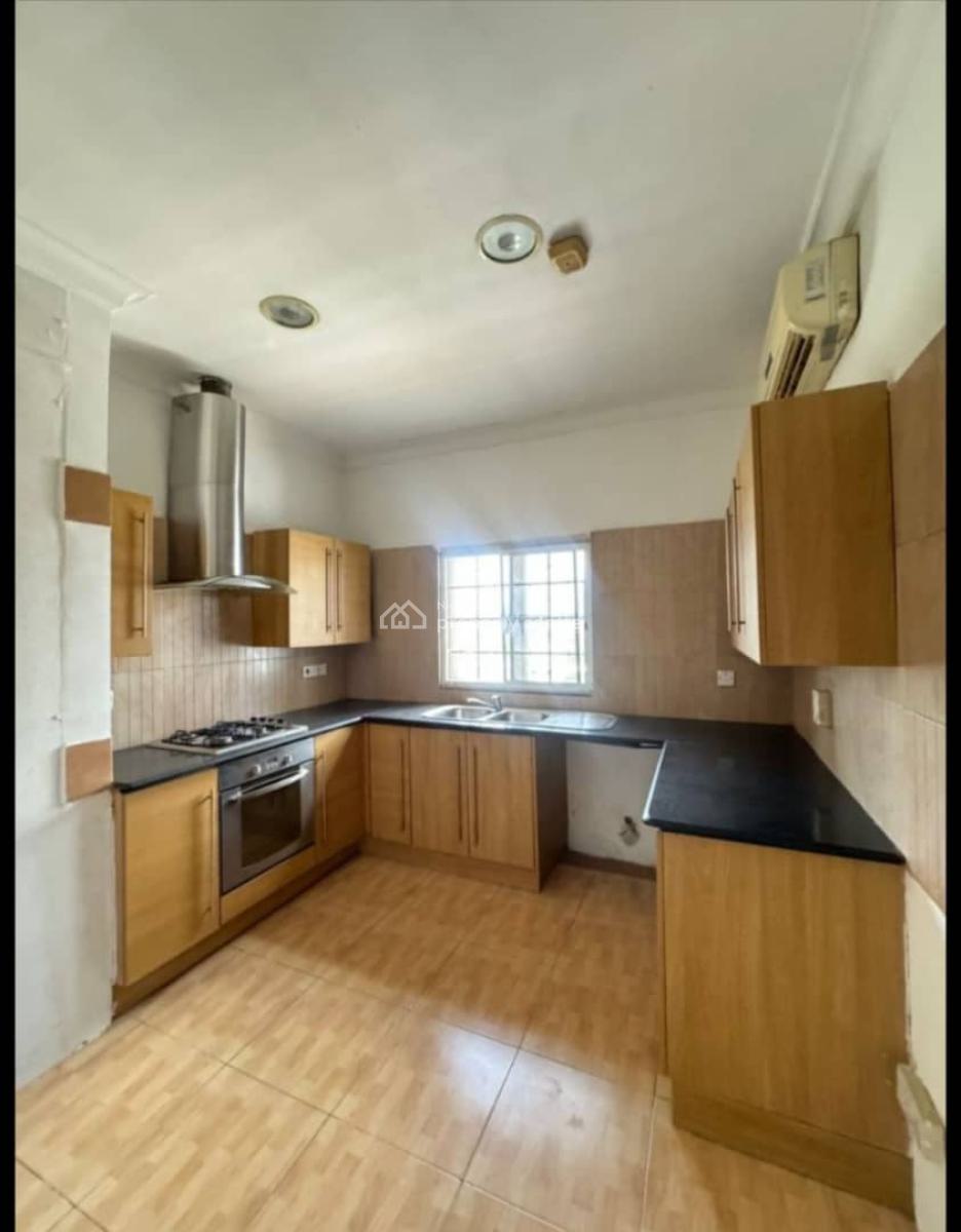 Standard & Spacious 2bedroom Penthouse, Lekki Phase 1, Lekki, Lagos, Flat / Apartment for Rent