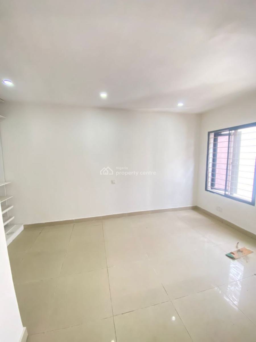 Upper Floor Unit of 2 Bedroom Serviced Apartment with Balcony, Lekki Right, Lekki Phase 1, Lekki, Lagos, Flat / Apartment for Rent