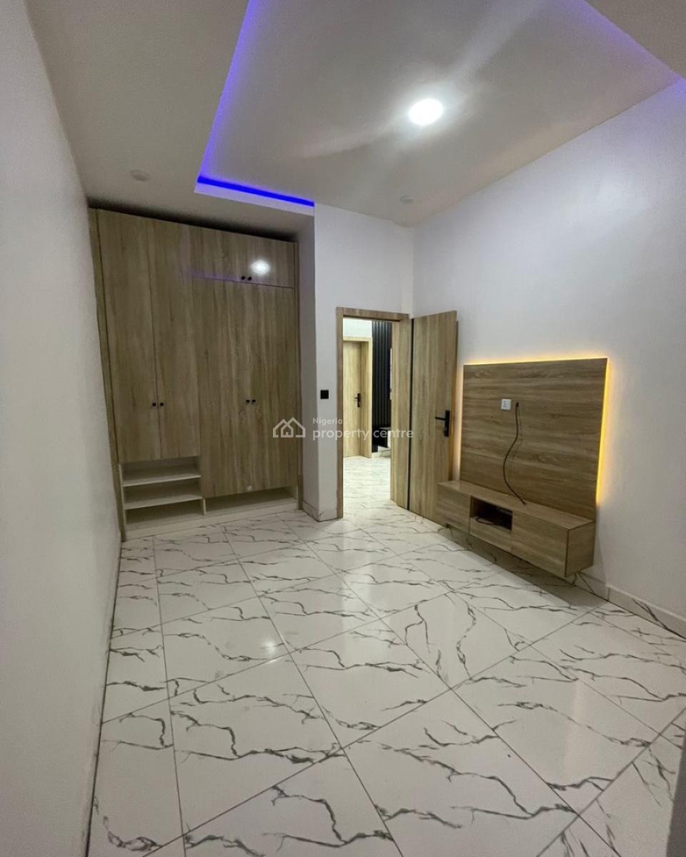 4 Bedroom Semi Detached Duplex with Bq, Ologolo Lekki, Ologolo, Lekki, Lagos, Semi-detached Duplex for Rent