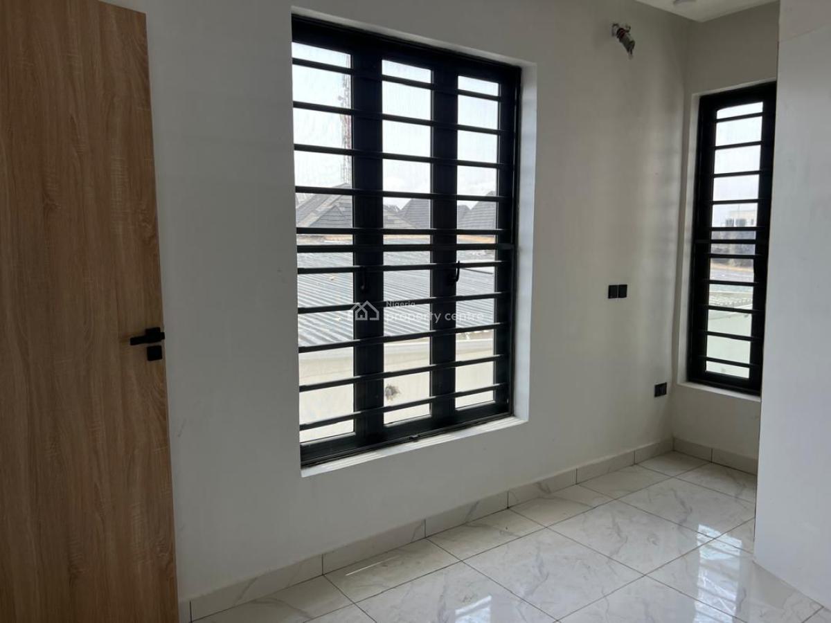 2 Bedroom Apartment, Ologolo, Lekki, Lagos, Flat / Apartment for Rent