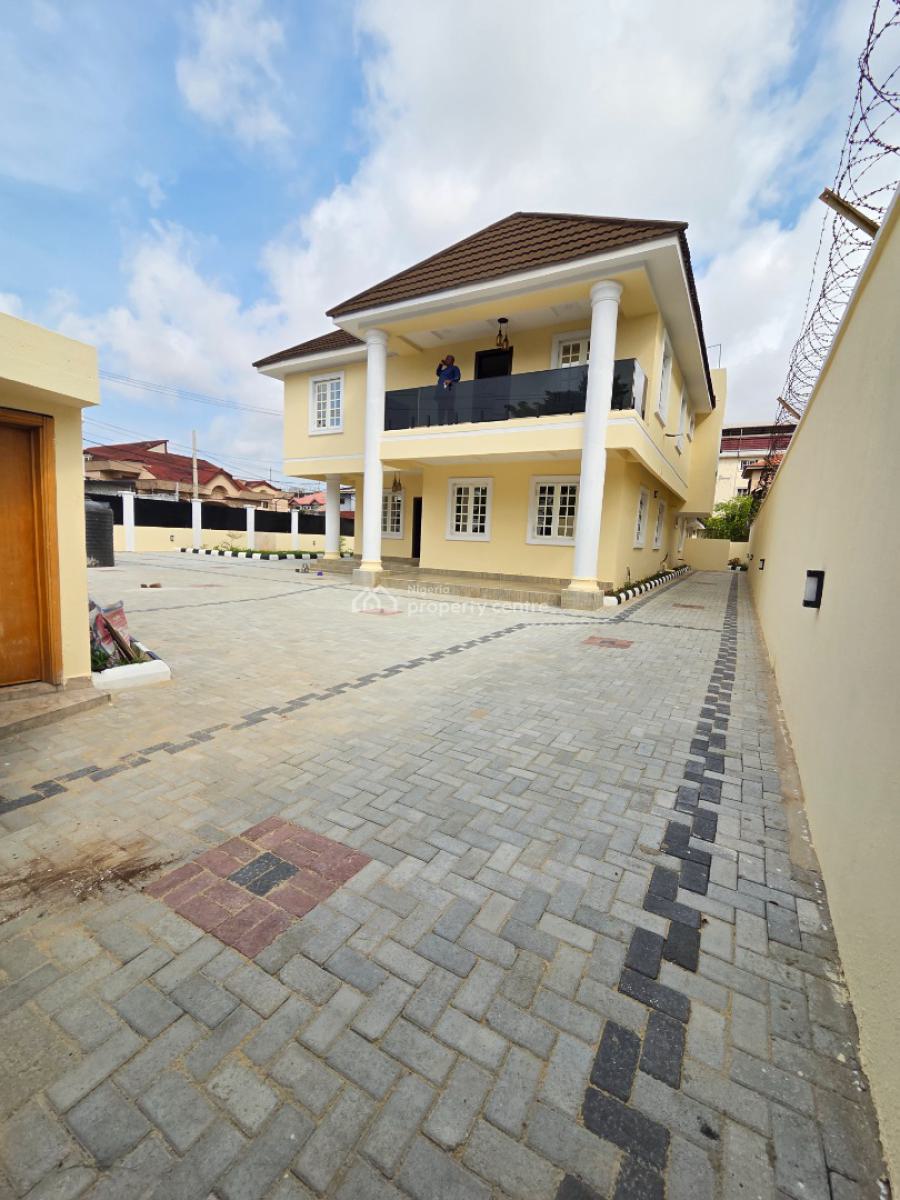 a Well Renovated and Tastefully  Finished 5 Bedroom Detached Duplex, Ikoyi, Lagos, Detached Duplex for Rent