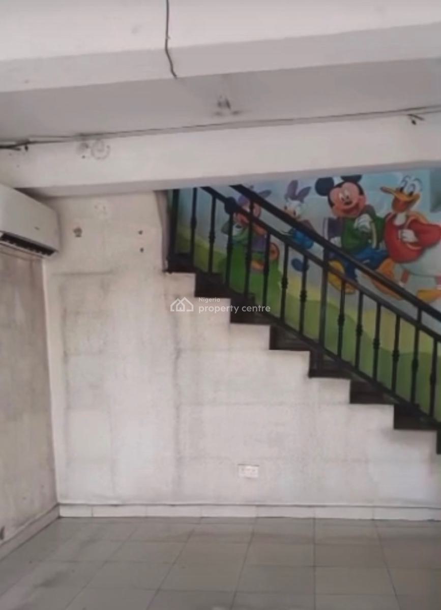 Well Maintained & Spacious Two Storey Build for Commercial & Office Space, Yaba, Lagos, Plaza / Complex / Mall for Rent
