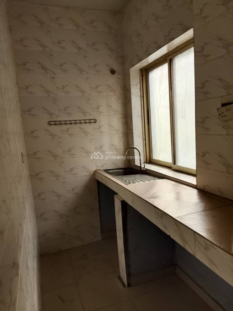 Luxury 2 Bedroom Flat, Gra Phase 1, Magodo, Lagos, Flat / Apartment for Rent