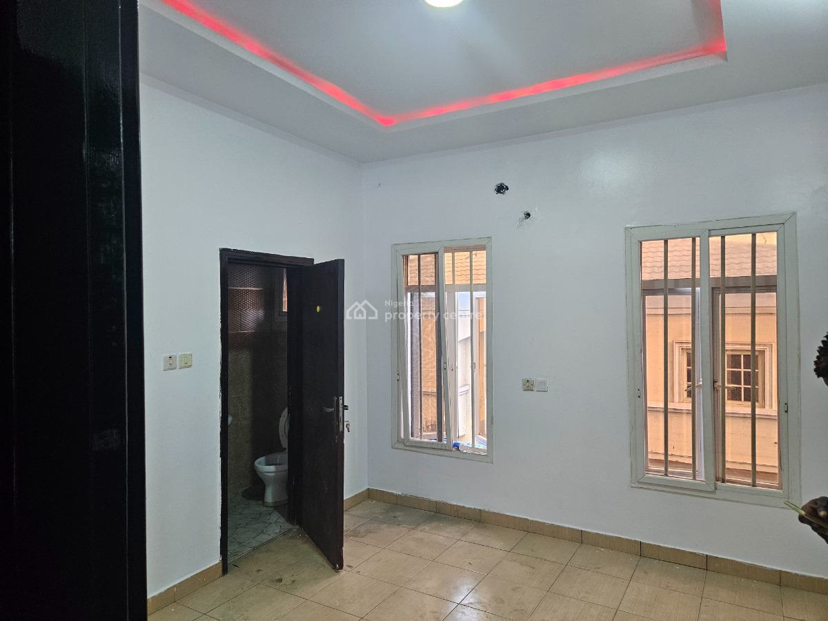 Well Maintained 3 Bedrooms Townhouse, Lekki, Lagos, House for Rent