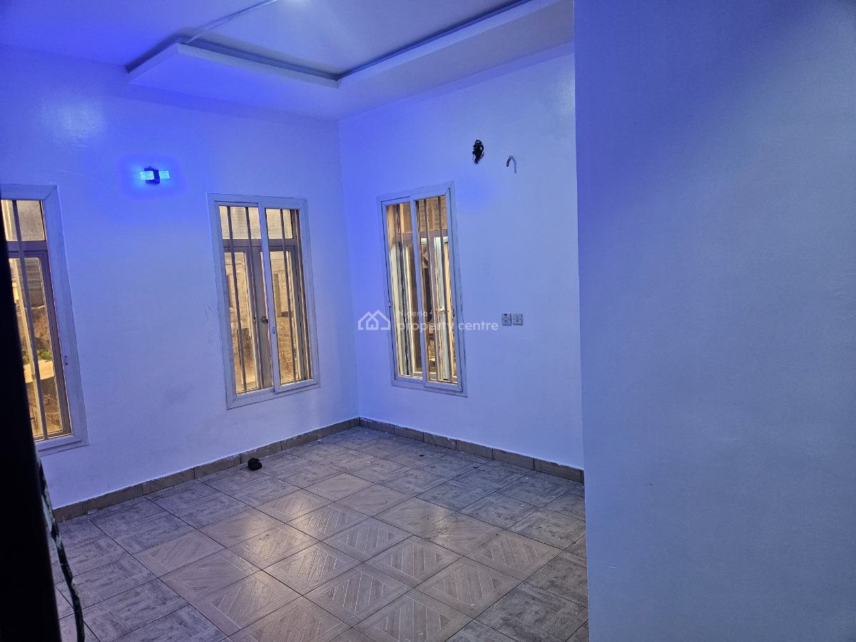 Well Maintained 3 Bedrooms Townhouse, Lekki, Lagos, House for Rent