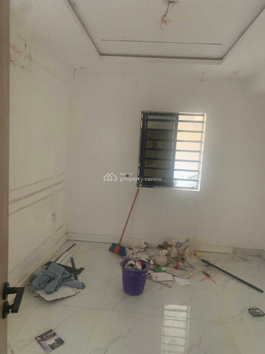 1 Bedroom Apartment, Ologolo, Lekki, Lagos, Mini Flat (room and Parlour) for Rent
