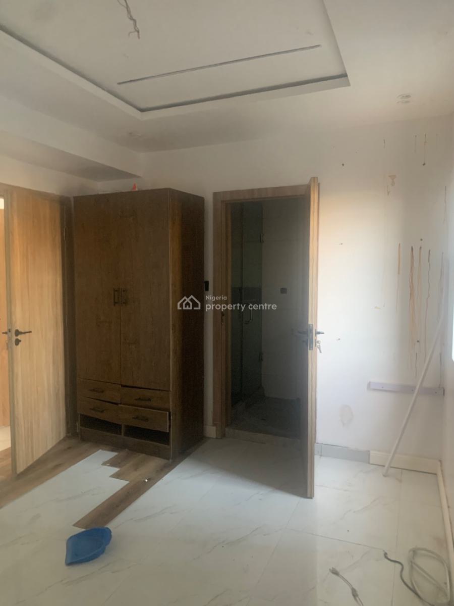 1 Bedroom Apartment, Ologolo, Lekki, Lagos, Mini Flat (room and Parlour) for Rent