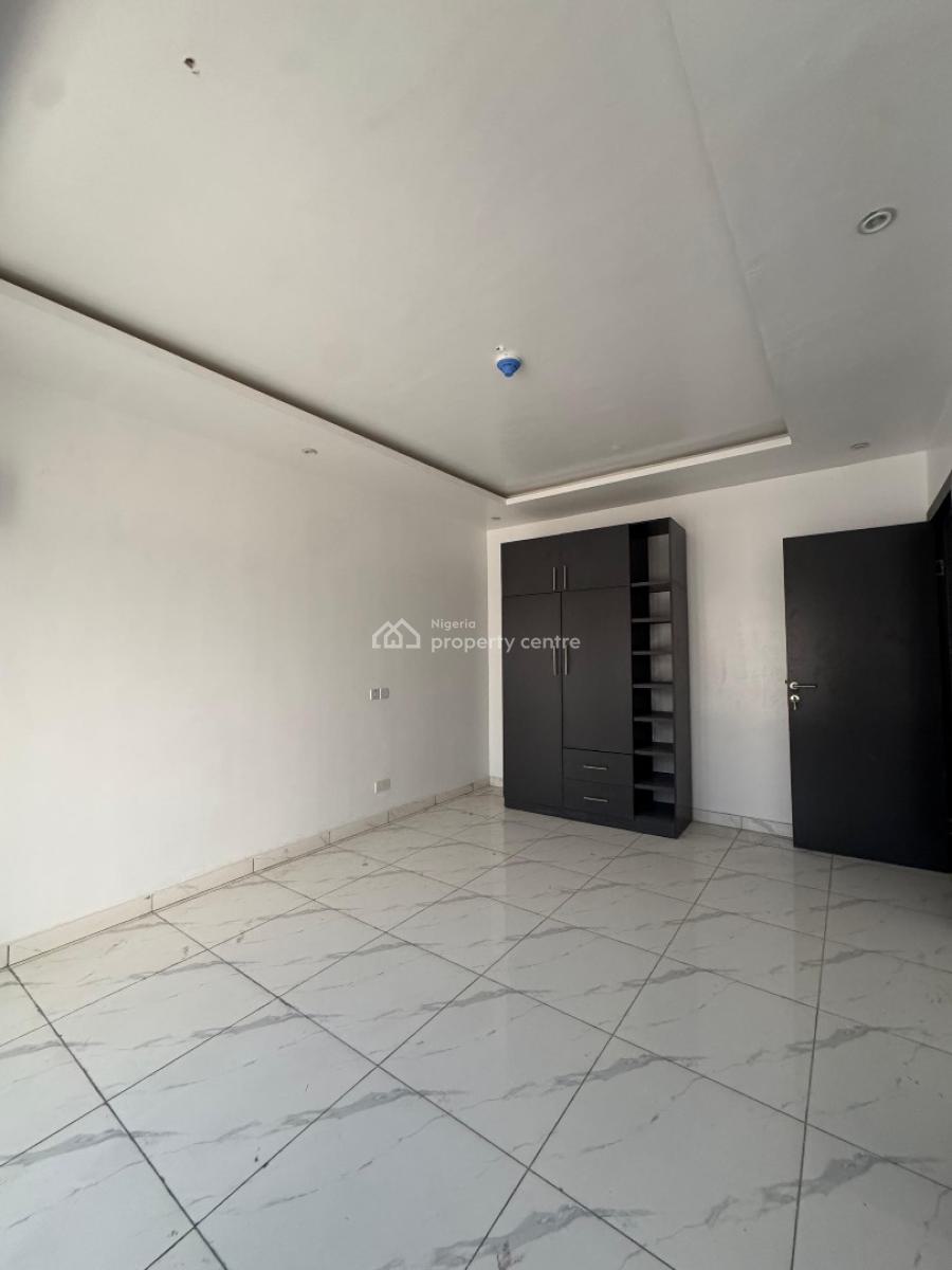 Perfect Investment Worthy 2 Bedroom Apartment in an Estate, All Rooms Come En-suite with Swimming Pool, Elevator, Acs, Lekki Phase 1, Lekki, Lagos, Flat / Apartment for Sale