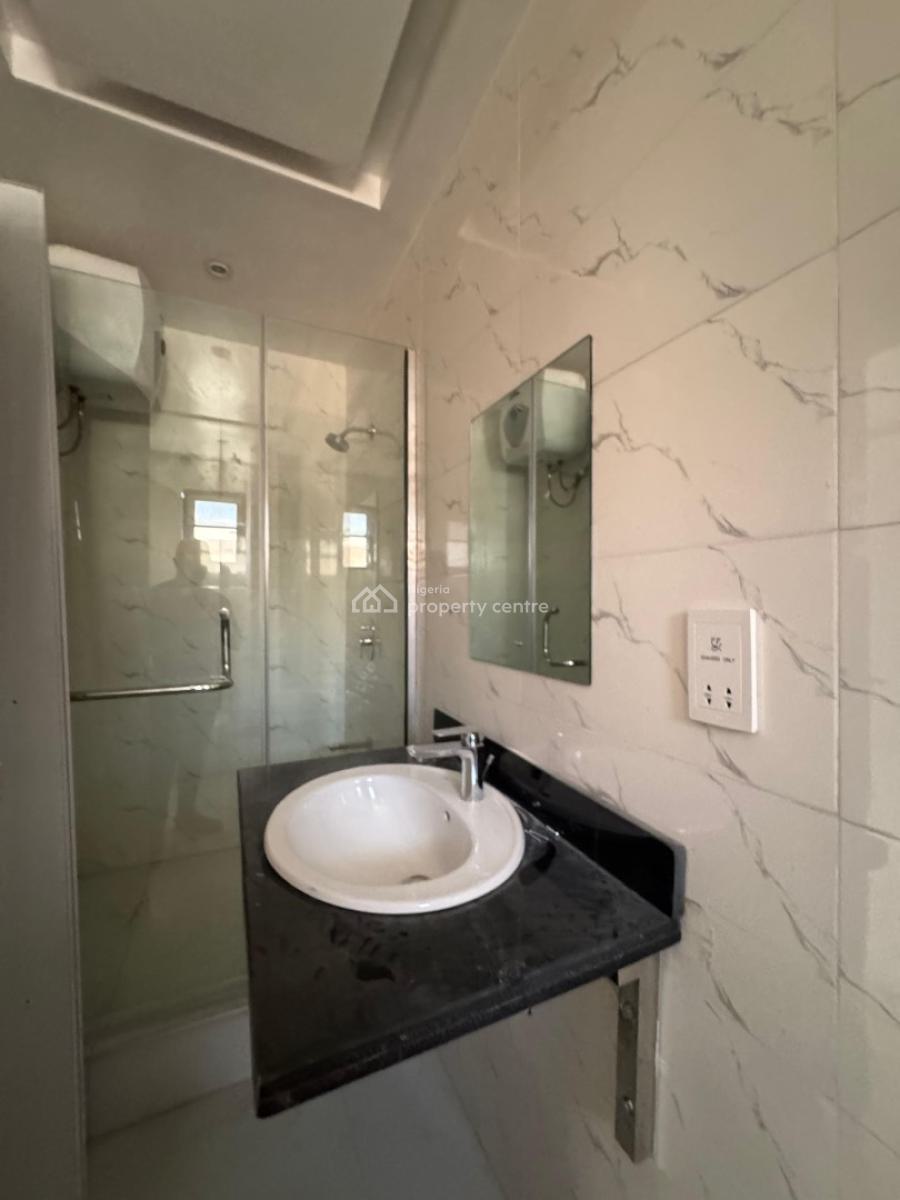 Perfect Investment Worthy 2 Bedroom Apartment in an Estate, All Rooms Come En-suite with Swimming Pool, Elevator, Acs, Lekki Phase 1, Lekki, Lagos, Flat / Apartment for Sale