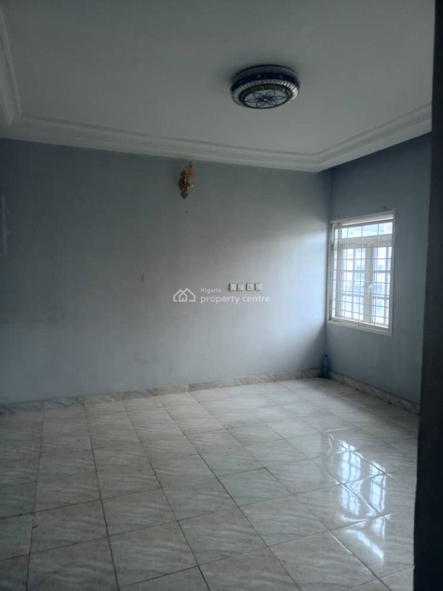 Specious 3 Bedroom Block of Flat, Jahi, After Aduvie International School, Jahi, Abuja, Flat / Apartment for Rent