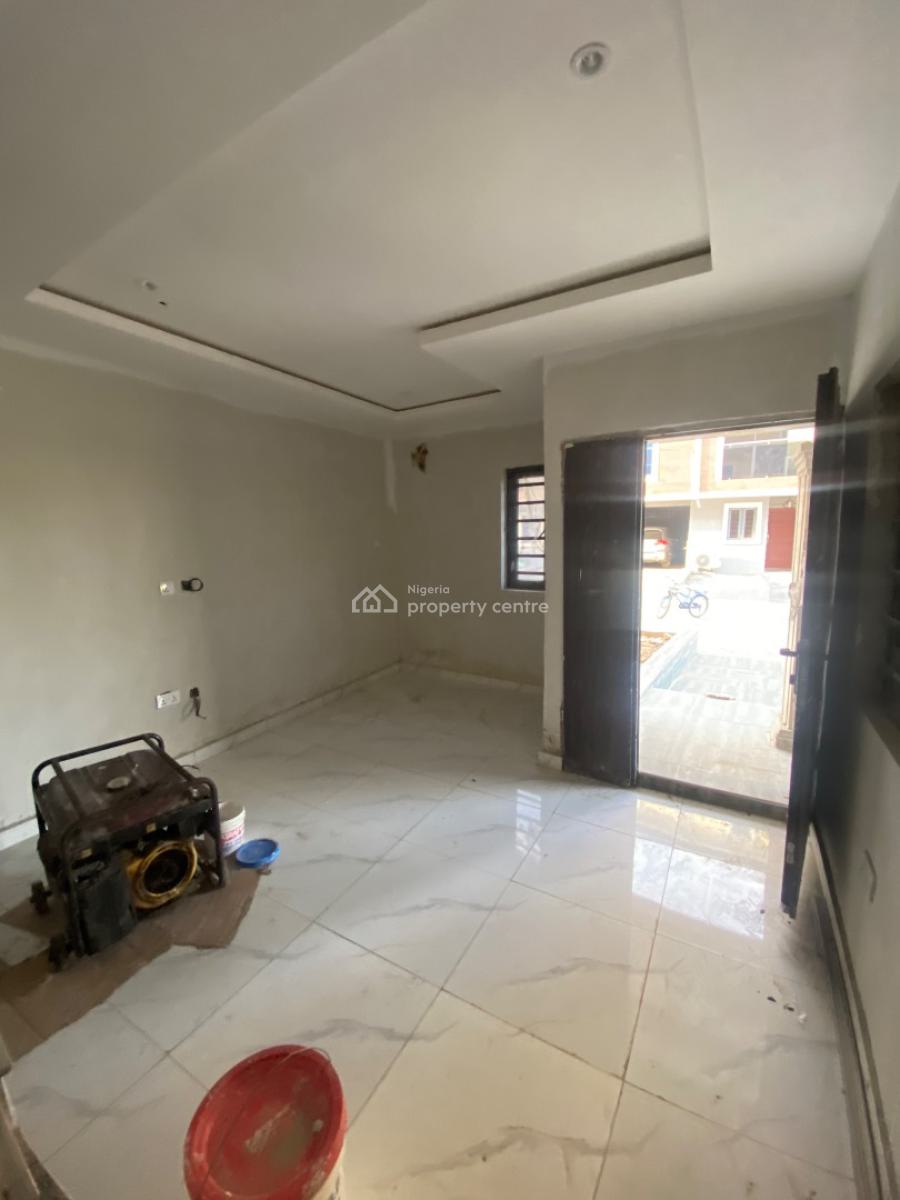 Tastefully Finished  4 Bedroom Terrace Duplex, Off Western Avenue By Stadium Hotel Bustop Surulere Lagos, Surulere, Lagos, Terraced Duplex for Sale