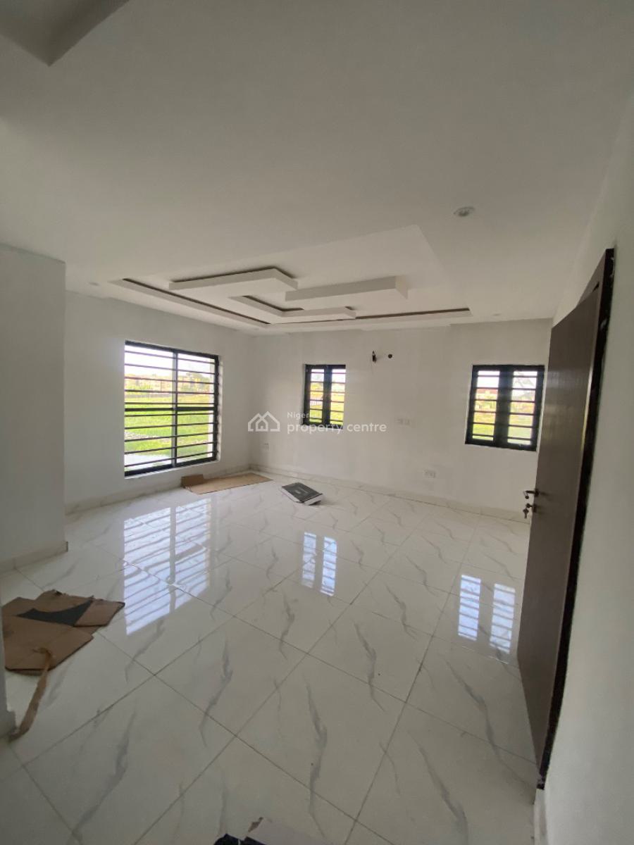 Tastefully Finished  4 Bedroom Terrace Duplex, Off Western Avenue By Stadium Hotel Bustop Surulere Lagos, Surulere, Lagos, Terraced Duplex for Sale