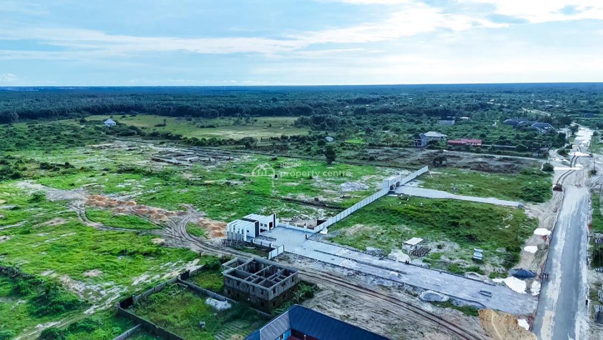 Land Along The Lekki Epe Expressway Ibeju Lekki, Elerengbe Ibeju Lekki, Ibeju Lekki, Lagos, Residential Land for Sale