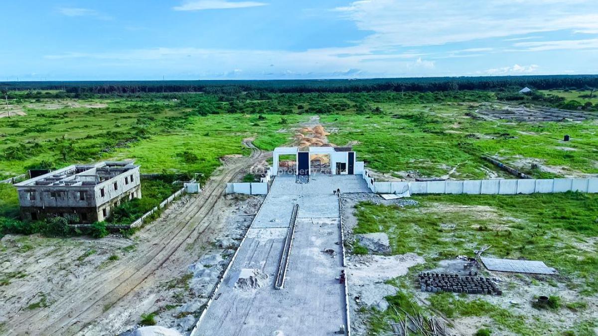 Land Along The Lekki Epe Expressway Ibeju Lekki, Elerengbe Ibeju Lekki, Ibeju Lekki, Lagos, Residential Land for Sale