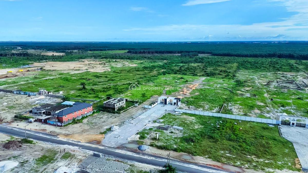Land Along The Lekki Epe Expressway Ibeju Lekki, Elerengbe Ibeju Lekki, Ibeju Lekki, Lagos, Residential Land for Sale