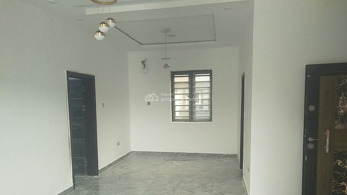 Luxury Spacious 2 Bedroom Flat, New Garage, Ifako, Gbagada, Lagos, Flat / Apartment for Rent