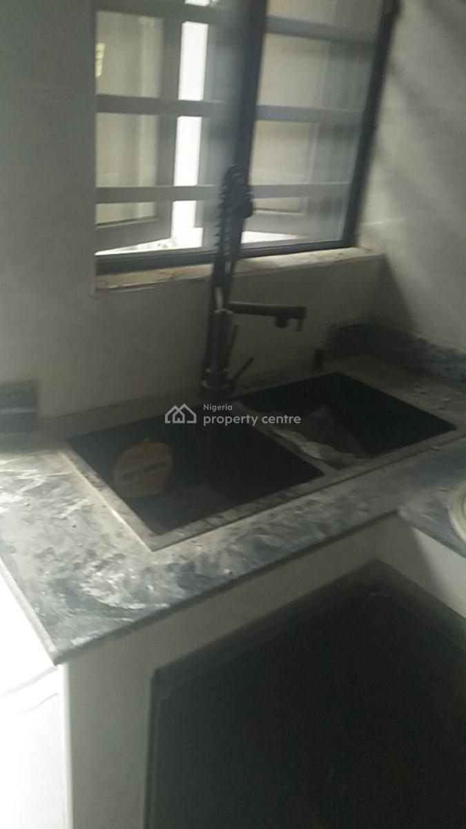 Luxury Spacious 2 Bedroom Flat, New Garage, Ifako, Gbagada, Lagos, Flat / Apartment for Rent
