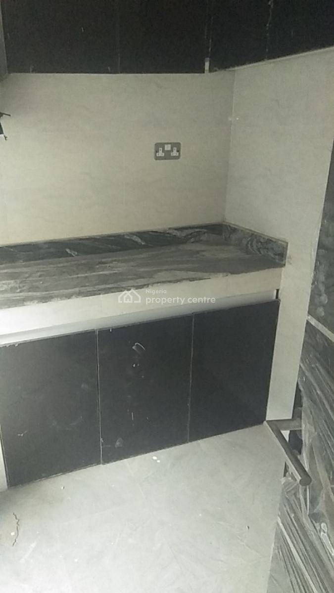 Luxury Spacious 2 Bedroom Flat, New Garage, Ifako, Gbagada, Lagos, Flat / Apartment for Rent