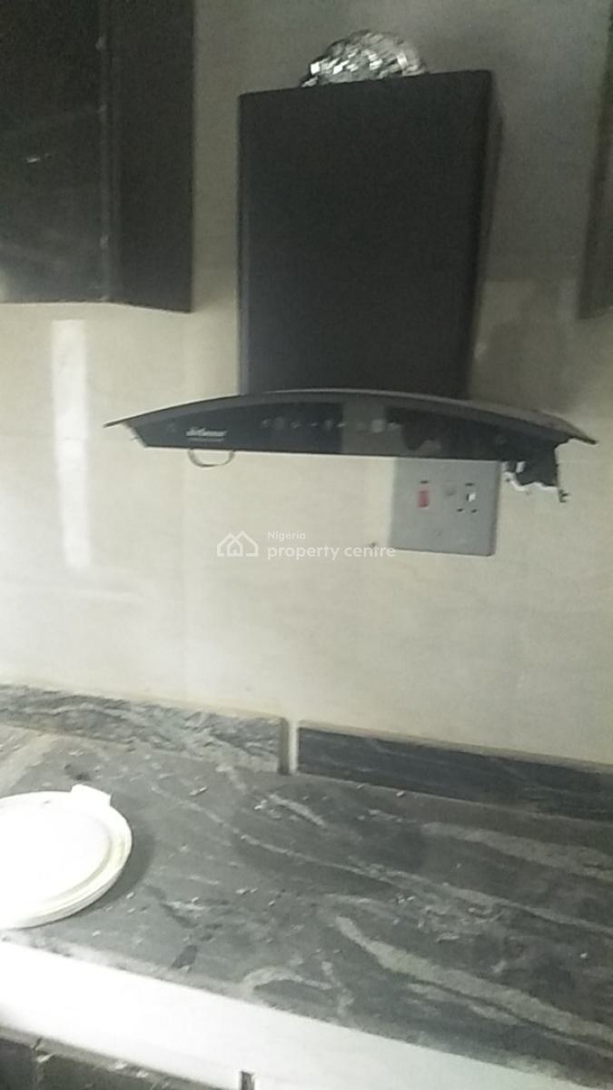 Luxury Spacious 2 Bedroom Flat, New Garage, Ifako, Gbagada, Lagos, Flat / Apartment for Rent
