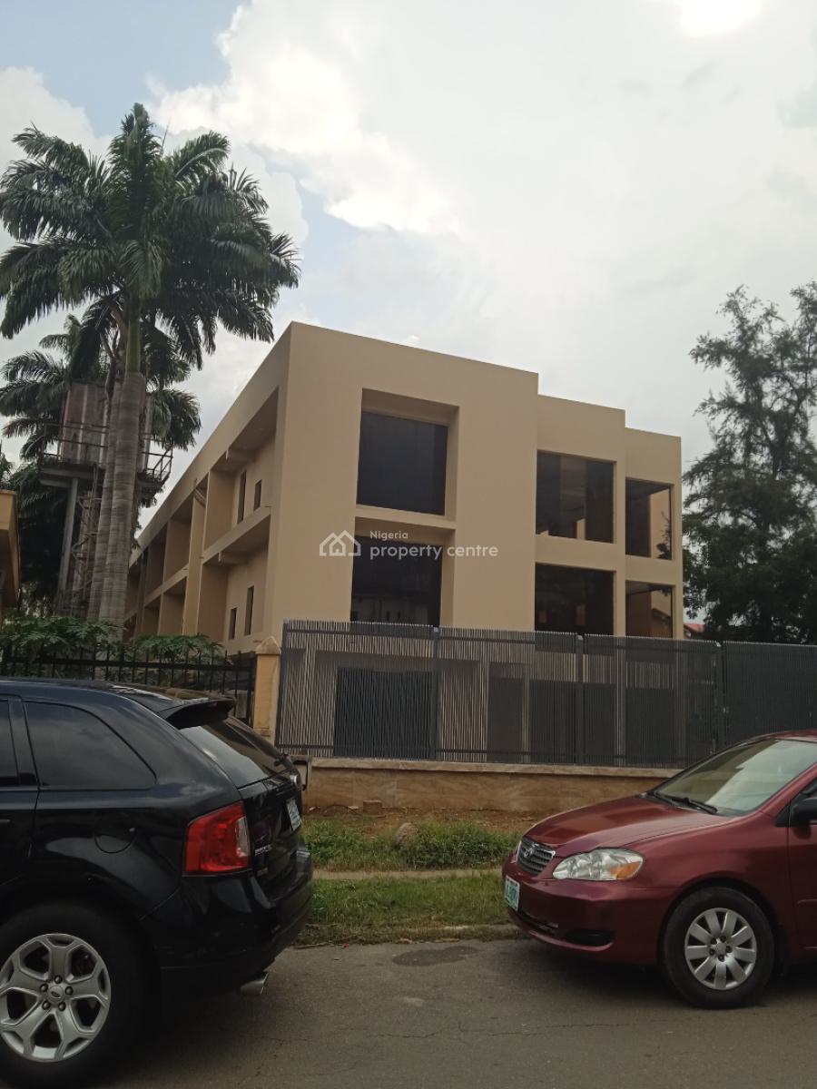 Newly Built Commercial Mall, Wuse 2, Abuja, Plaza / Complex / Mall for Sale