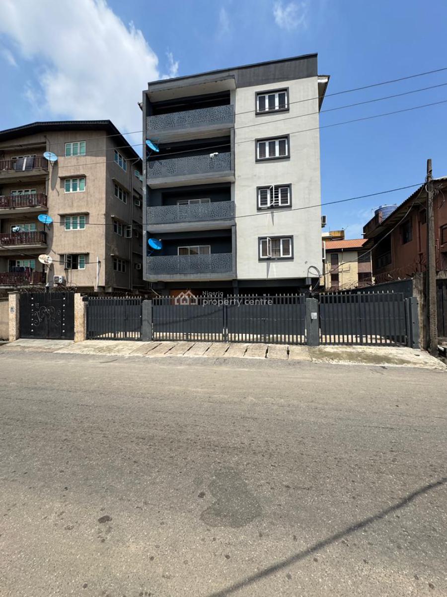 Very Lovely 3 Bedroom Apartment, Surulere, Lagos, Flat / Apartment for Sale