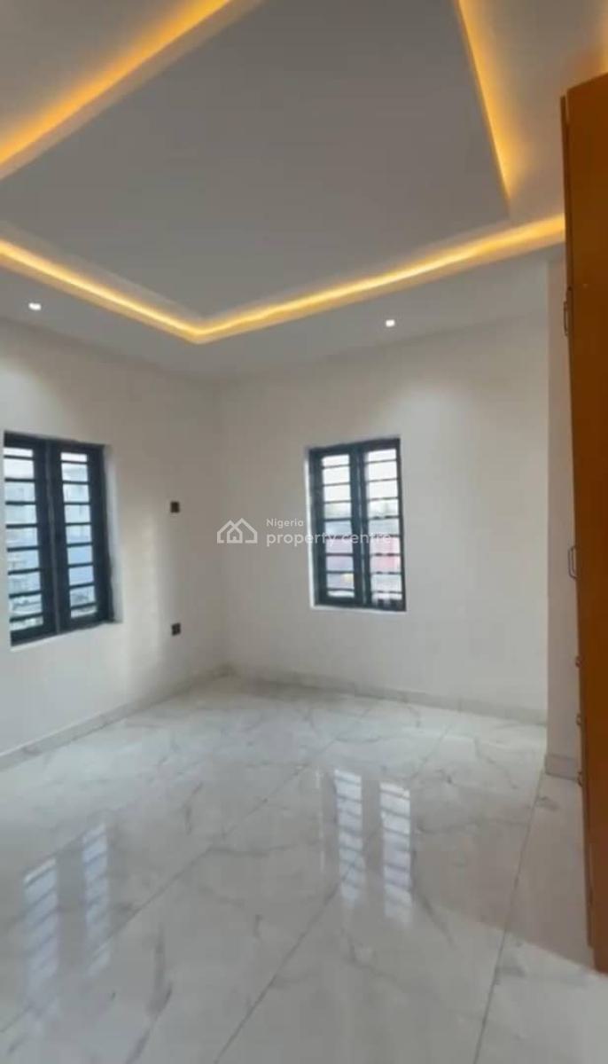 Lovely 3 Bedroom Flat, Aguda, Surulere, Lagos, Flat / Apartment for Rent