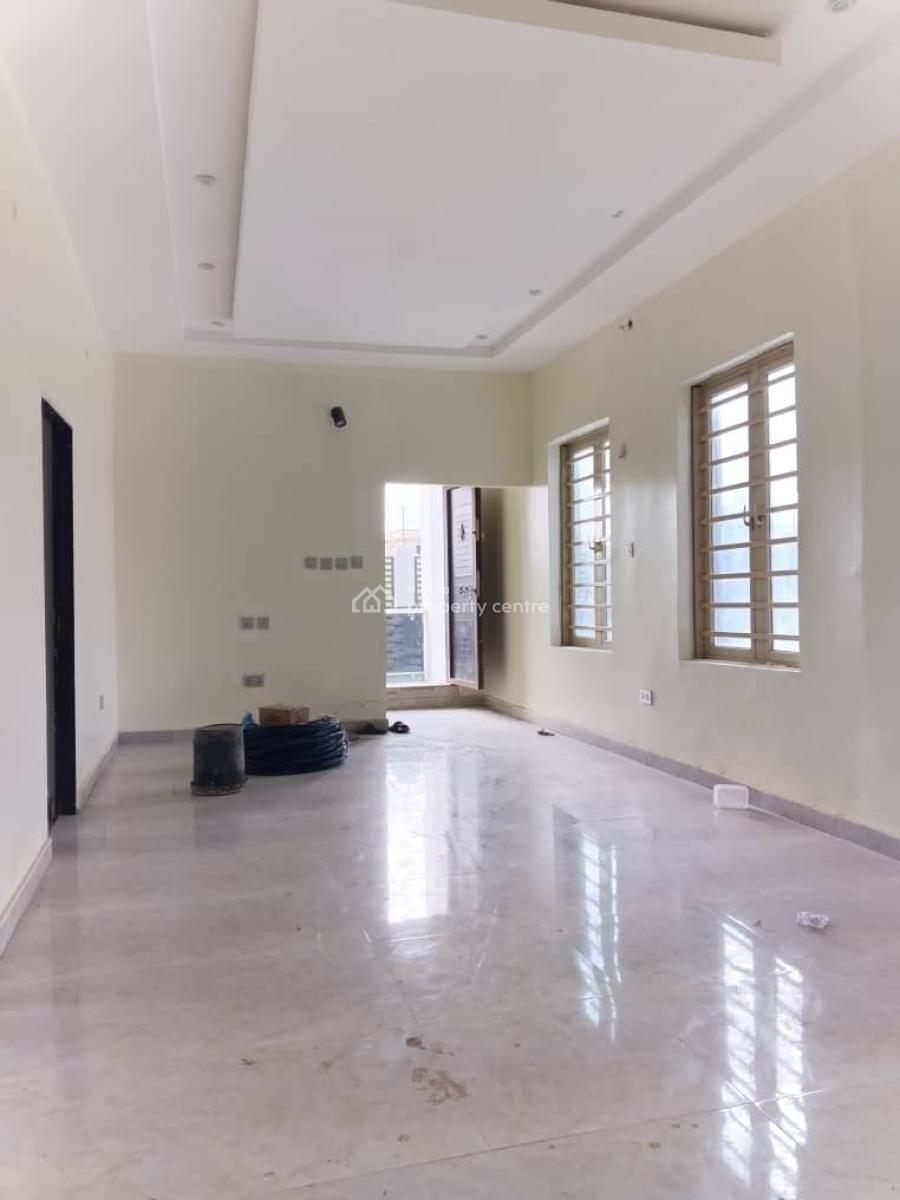 Massive 3 Bedroom Flat Upstairs, Lsk Estate Owode Langbasa Ajah, Badore, Ajah, Lagos, Flat / Apartment for Rent