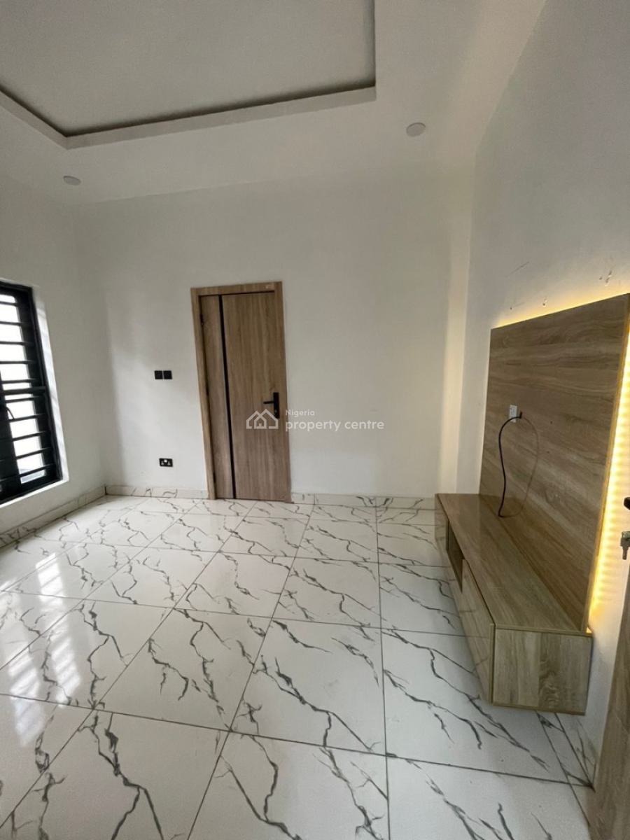 4 Bedroom Semi Detached Duplex with Bq, Ologolo, Lekki, Lagos, Semi-detached Duplex for Rent