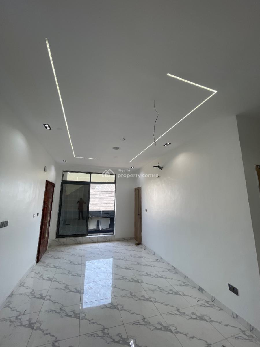 Luxury 2-bedroom Apartment with Pool, Gym & 24/7 Power, 2nd Toll Gate, Lekki Phase 2, Lekki, Lagos, Flat / Apartment for Sale