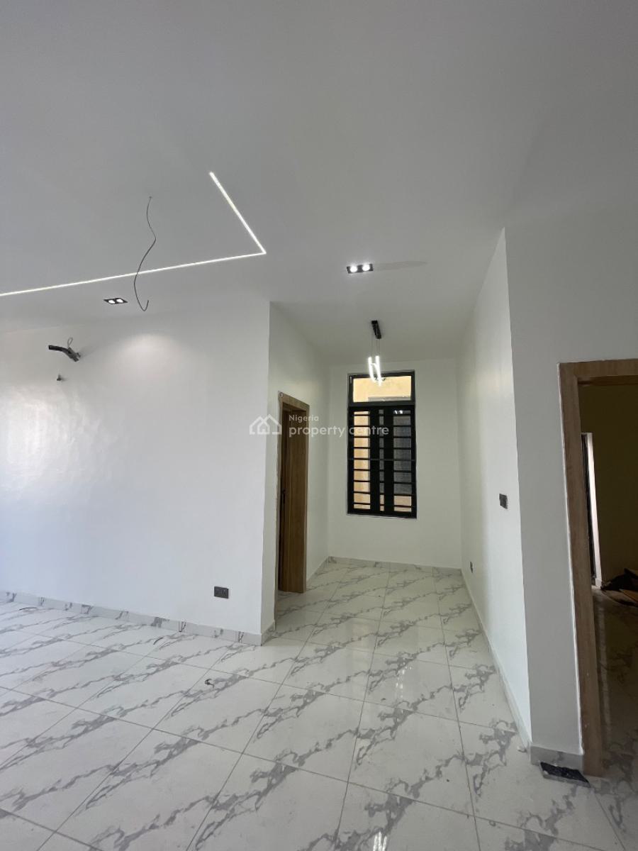 Luxury 2-bedroom Apartment with Pool, Gym & 24/7 Power, 2nd Toll Gate, Lekki Phase 2, Lekki, Lagos, Flat / Apartment for Sale