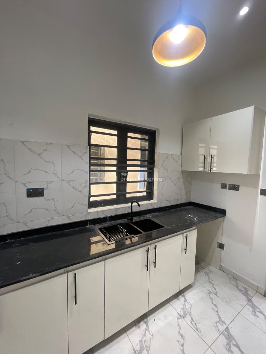 Luxury 2-bedroom Apartment with Pool, Gym & 24/7 Power, 2nd Toll Gate, Lekki Phase 2, Lekki, Lagos, Flat / Apartment for Sale