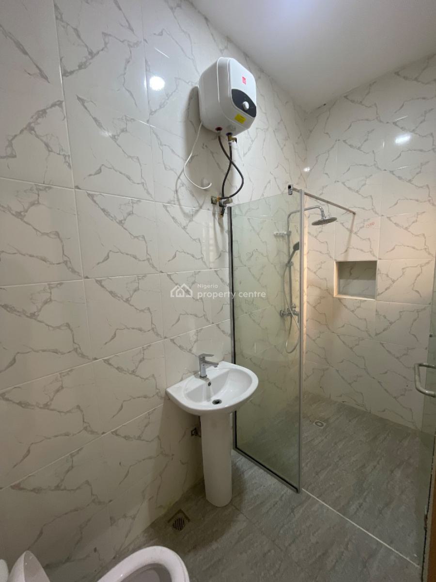 Luxury 2-bedroom Apartment with Pool, Gym & 24/7 Power, 2nd Toll Gate, Lekki Phase 2, Lekki, Lagos, Flat / Apartment for Sale