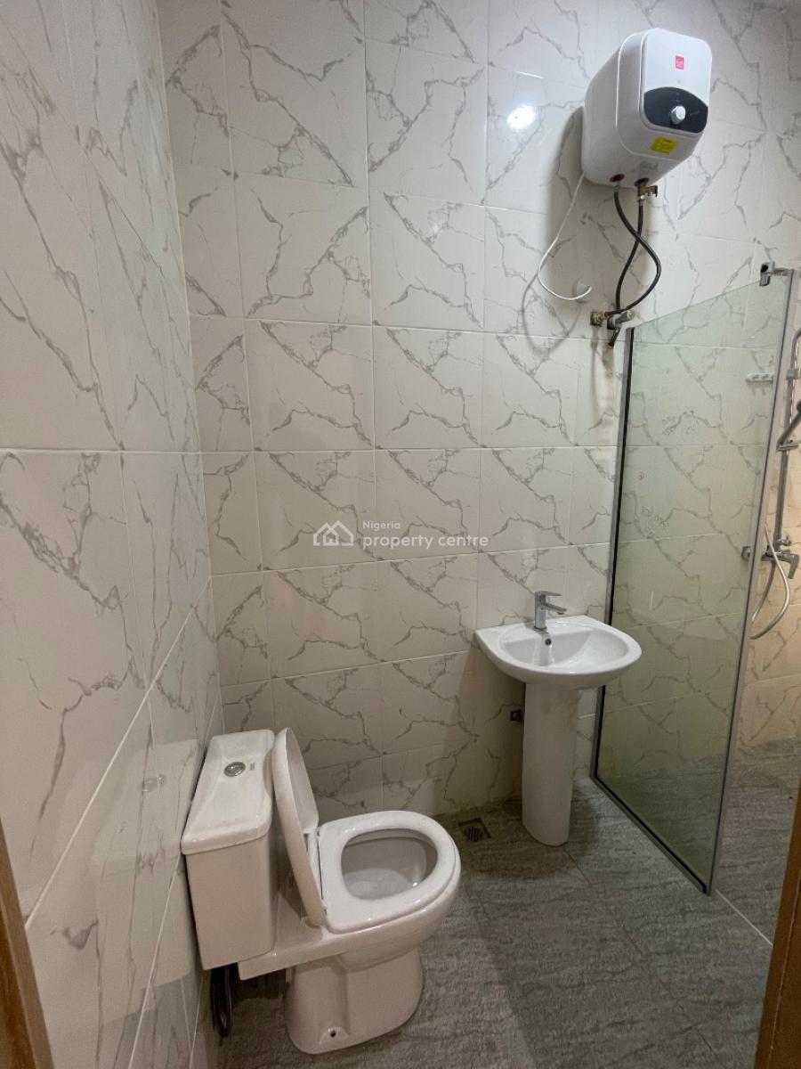 Luxury 2-bedroom Apartment with Pool, Gym & 24/7 Power, 2nd Toll Gate, Lekki Phase 2, Lekki, Lagos, Flat / Apartment for Sale