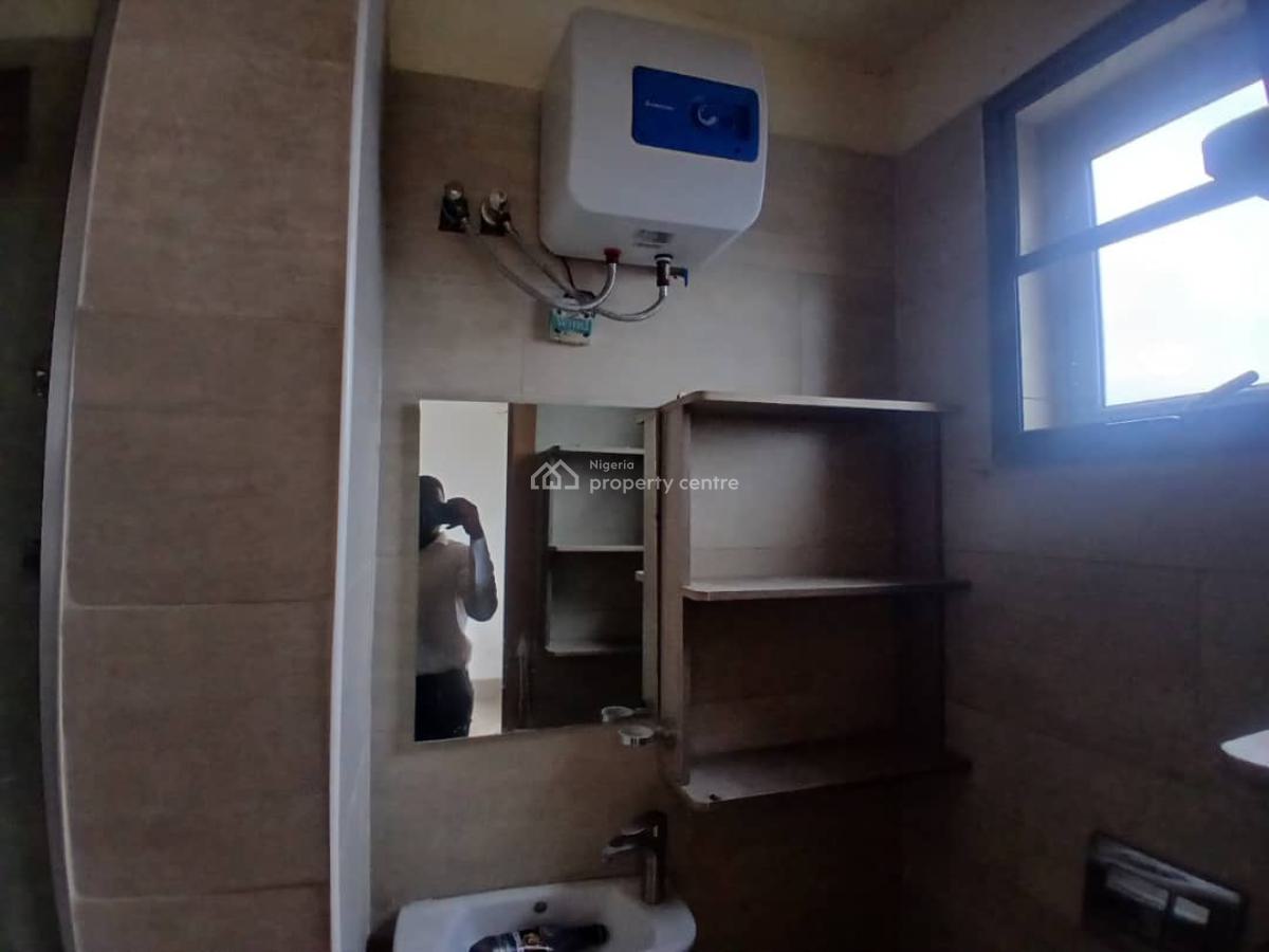 Luxury 3 Bedroom Apartment with Swimming Pool and Gym, Lekki Phase 1, Lekki, Lagos, Flat / Apartment for Sale