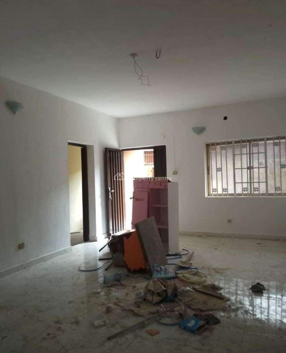 Room Self Contain with Car Park, Fadeyi, Shomolu, Lagos, Self Contain (single Rooms) for Rent