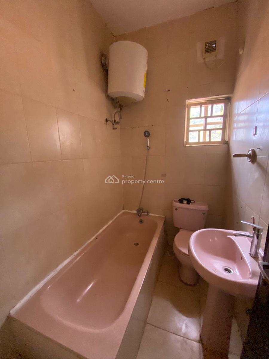 Renovated 4 Bedrooms Duplex with Bq, Off 2nd Avenue, Gwarinpa, Abuja, Detached Duplex for Rent