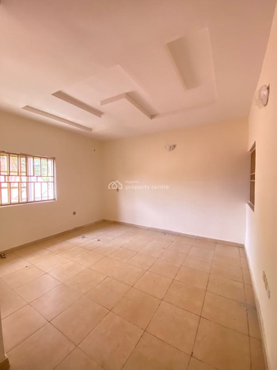 Renovated 4 Bedrooms Duplex with Bq, Off 2nd Avenue, Gwarinpa, Abuja, Detached Duplex for Rent