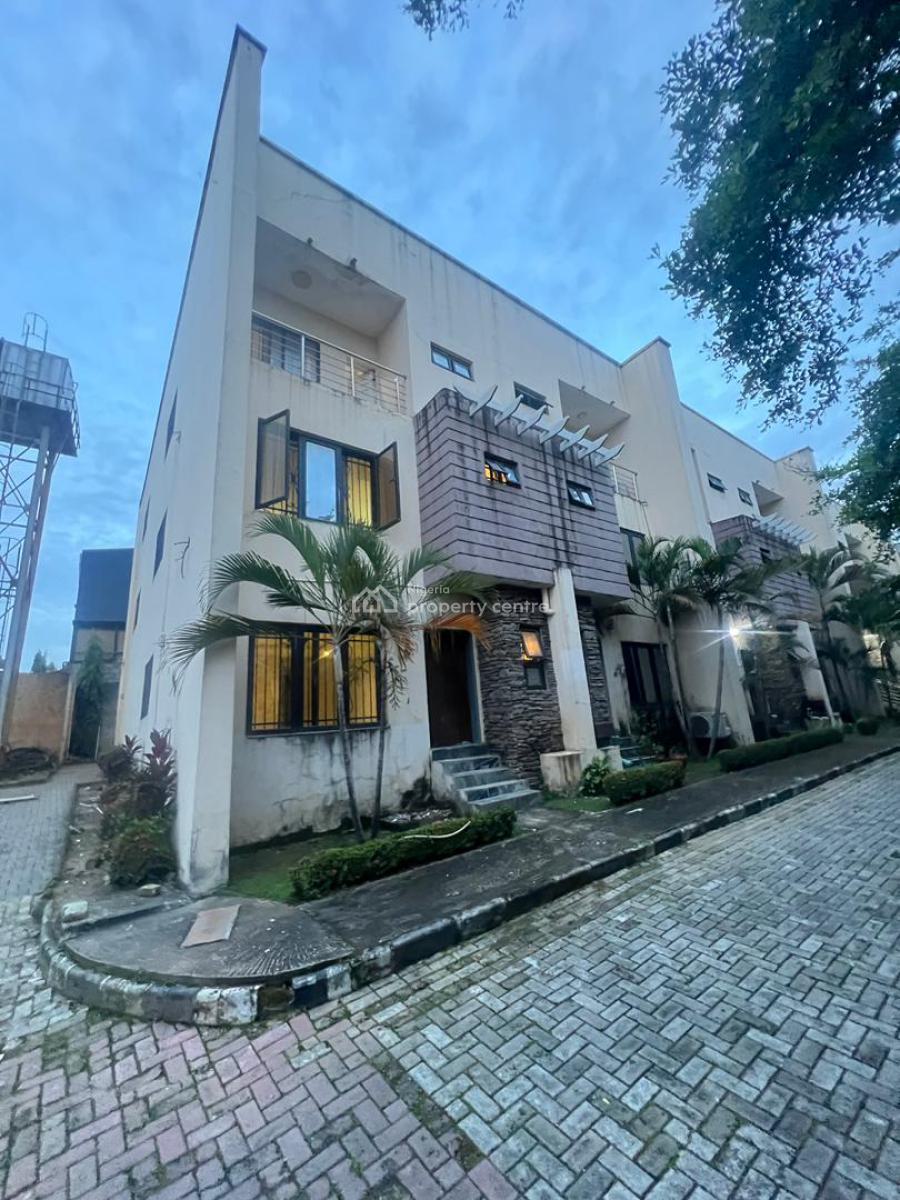 Luxury 4 Bedroom Terrace , Corner Piece, Guzape Main, Guzape District, Abuja, Terraced Duplex for Rent