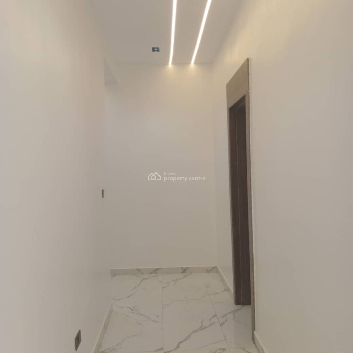 3 Bedrooms Luxury Serviced Apartment, Off Admiralty Way, Lekki Phase 1, Lekki, Lagos, Flat / Apartment for Rent