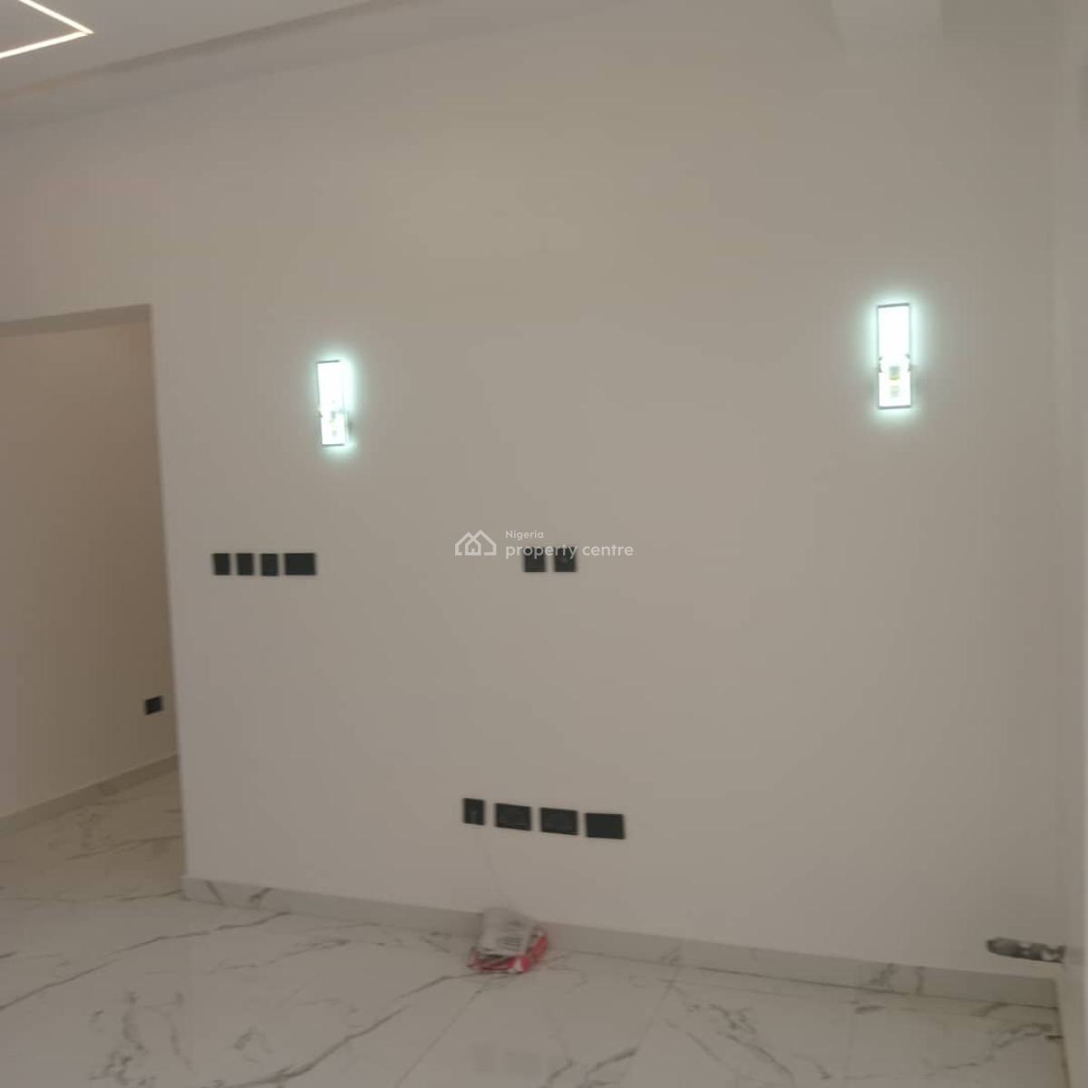 3 Bedrooms Luxury Serviced Apartment, Off Admiralty Way, Lekki Phase 1, Lekki, Lagos, Flat / Apartment for Rent