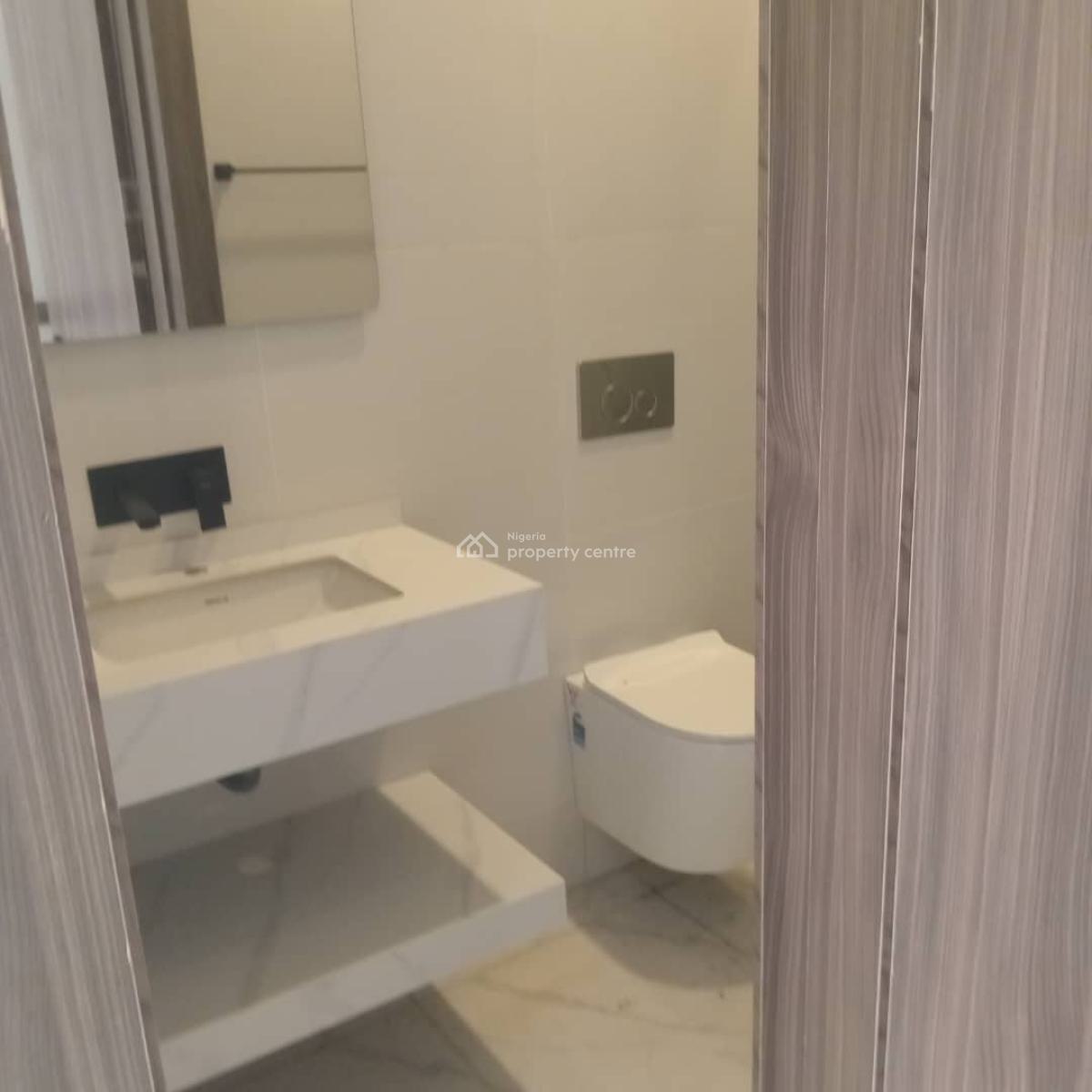 3 Bedrooms Luxury Serviced Apartment, Off Admiralty Way, Lekki Phase 1, Lekki, Lagos, Flat / Apartment for Rent