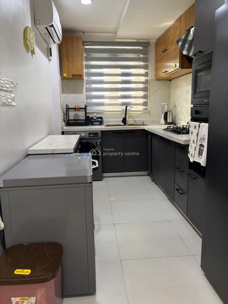 2 Bedroom Apartment En-suite, Ikota, Lekki, Lagos, Flat / Apartment Short Let
