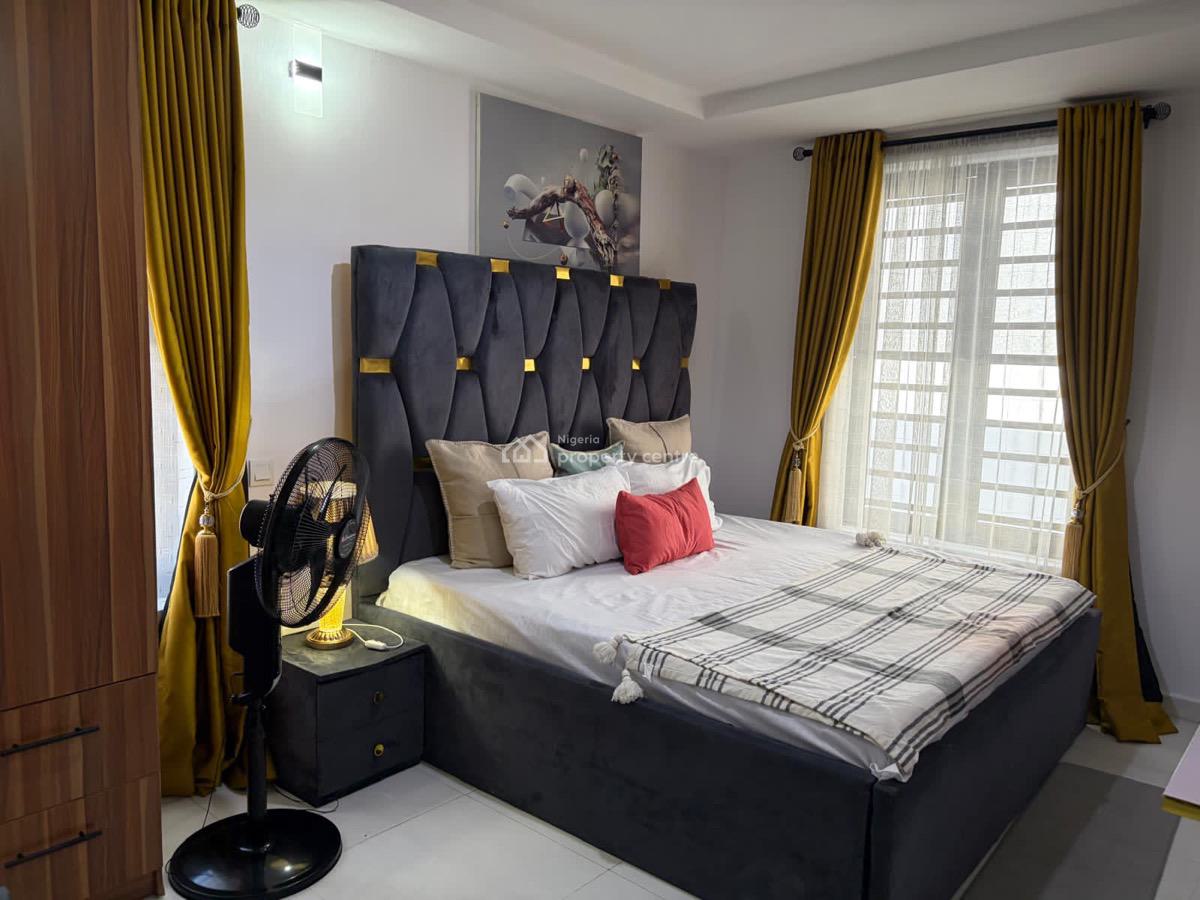 2 Bedroom Apartment En-suite, Ikota, Lekki, Lagos, Flat / Apartment Short Let