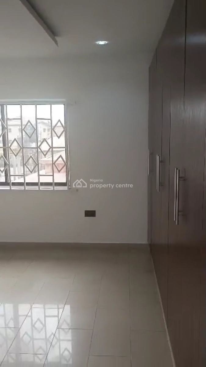 3 Bedroom Apartment, Ikeja Gra, Ikeja, Lagos, Office Space for Rent