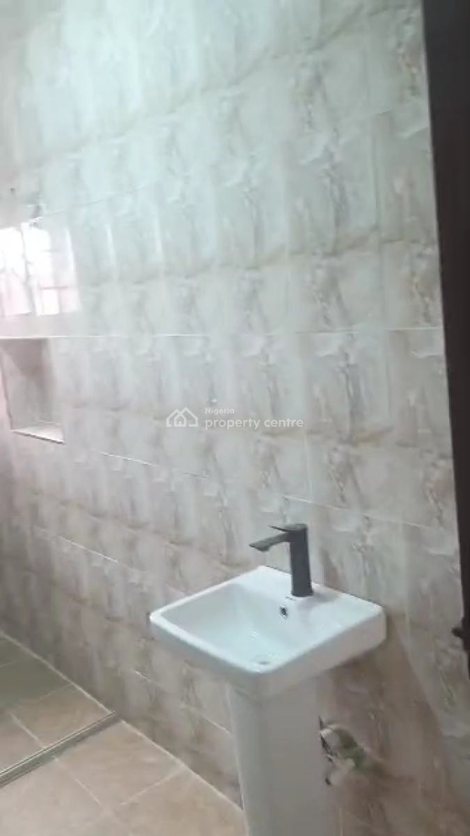 3 Bedroom Apartment, Ikeja Gra, Ikeja, Lagos, Office Space for Rent