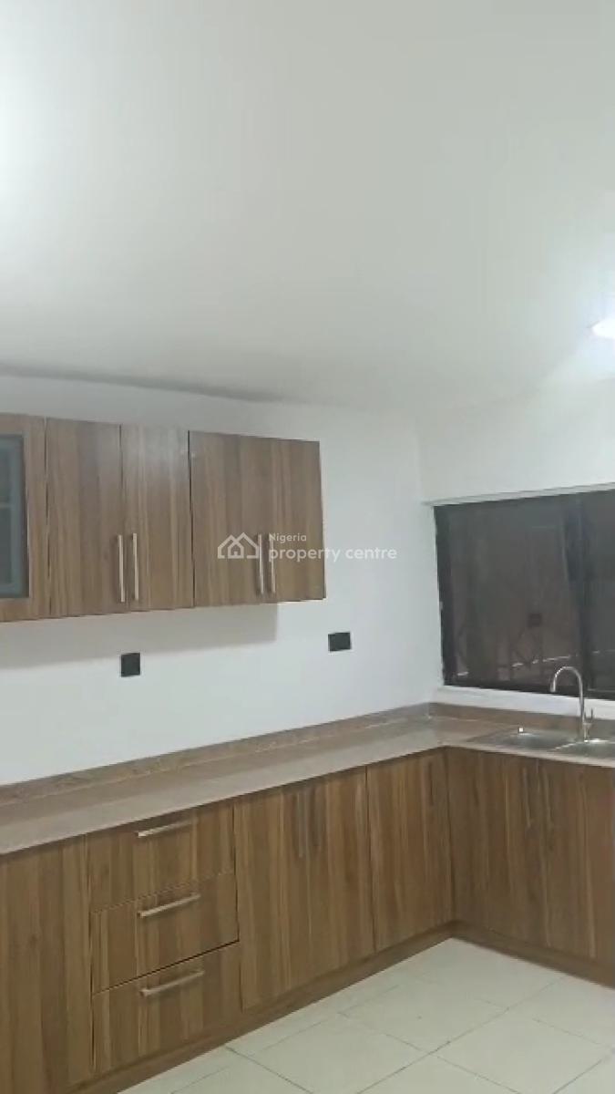 3 Bedroom Apartment, Ikeja Gra, Ikeja, Lagos, Office Space for Rent