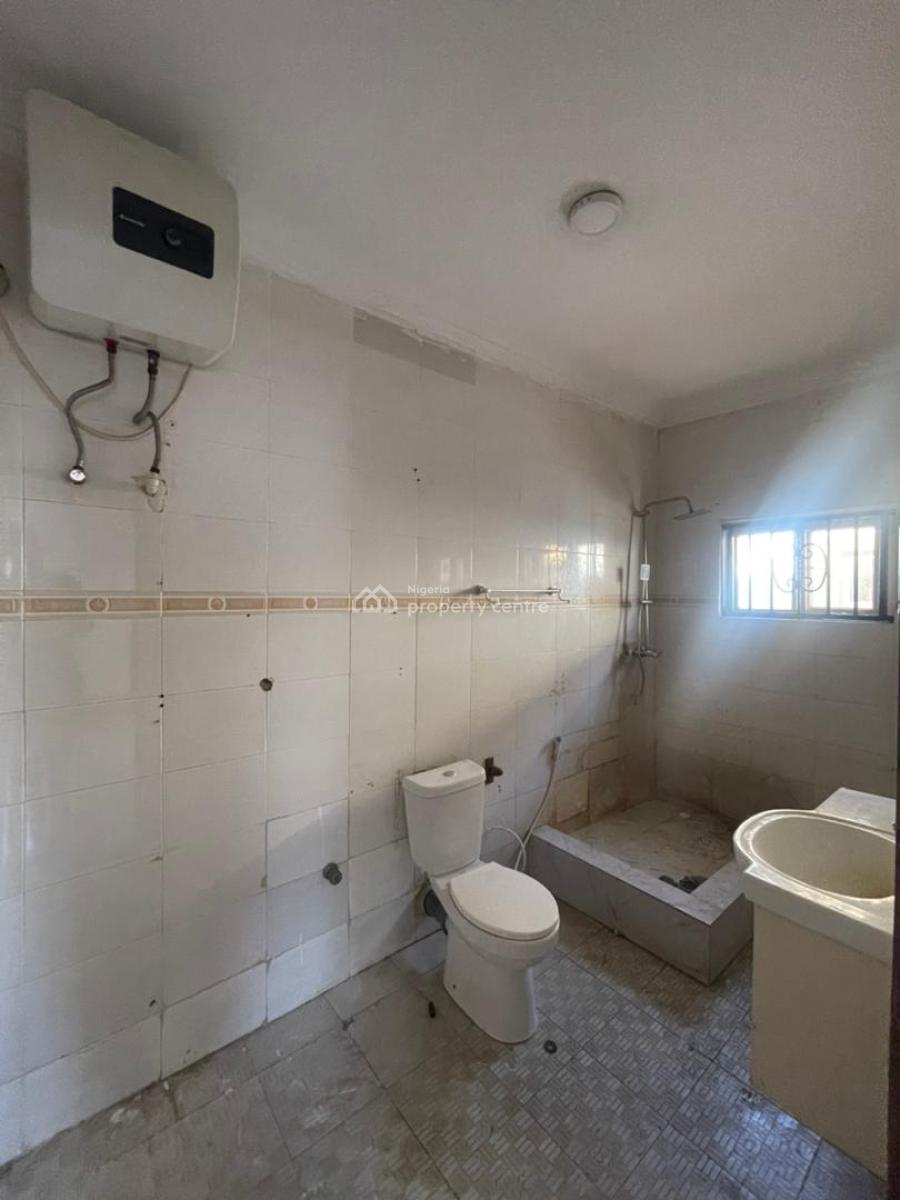 Spacious Master Bedroom, Chevy View Estate Chevron, Lekki, Lagos, Flat / Apartment for Rent