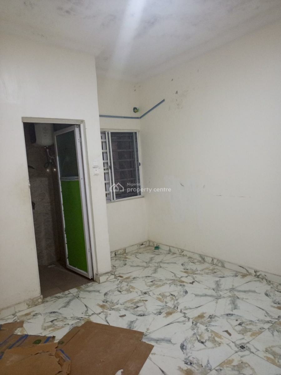 2 Bedroom Flat, Greenfield Estate, Okota, Isolo, Lagos, Flat / Apartment for Rent