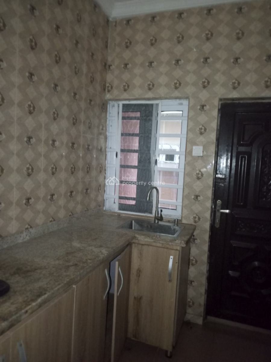 2 Bedroom Flat, Greenfield Estate, Okota, Isolo, Lagos, Flat / Apartment for Rent
